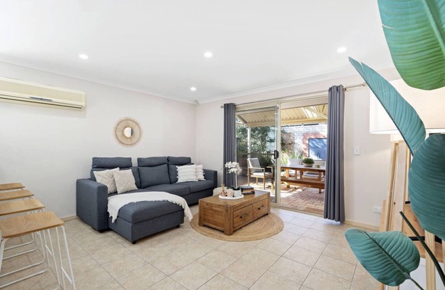 Rivervale Family Retreat-Optus,River,Shops,Crown