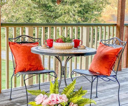 Riverview Cozy Home by the River