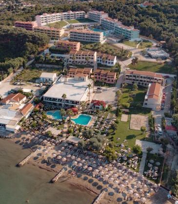 Robolla Beach Aparthotel