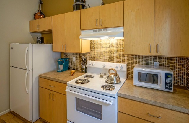 Rockin' Studio in Bricklight District, walk to UNM