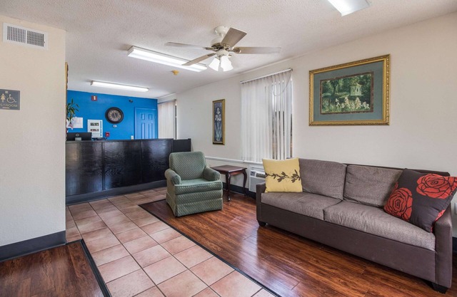 Rodeway Inn Bolivar