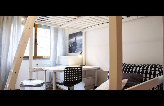 Room in Guest room - Kamchu Apartments single room Anagnina-Tor Vergata