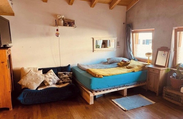 Room in the house for rent, bathroom, living room, garden and kitchen for shared use,