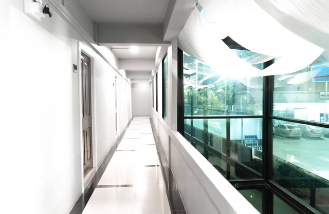 RoomQuest Bangkok Don Mueang Airport 1