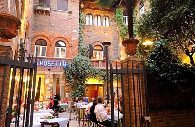 Rosetta Hotel Perugia, Tapestry Collection by Hilton