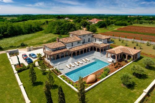 Royal Pool in Tuscan Mansion by Don Giordano Excelsior