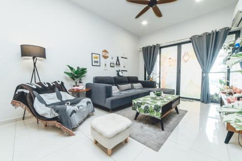 Royal Strand Totoro Theme Suite 3BR by OUR STAY