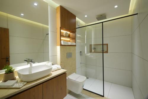 Royale Suites - 1 BHK Serviced Apartment