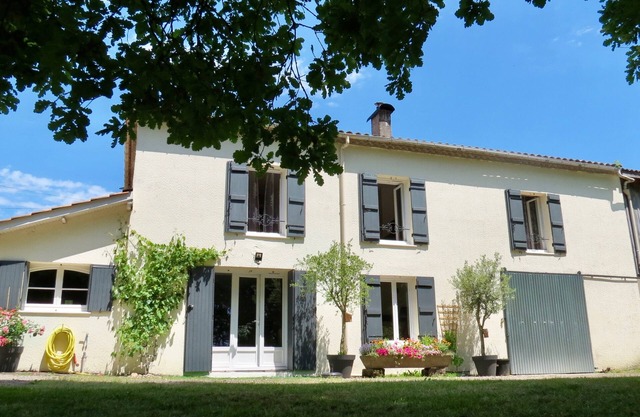 Rural and Tranquil Holiday Home - Garden, Fully Equipped Kitchen