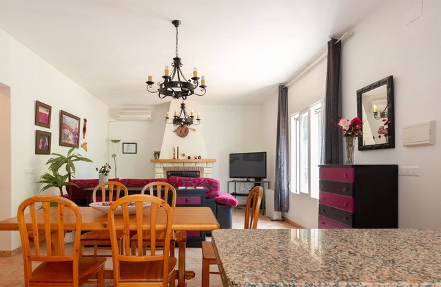 Rural house on 8700 m plot with pool 1 km of beach quiet area
