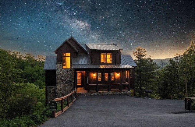 Rustic Luxury Cabin with Indoor Pool