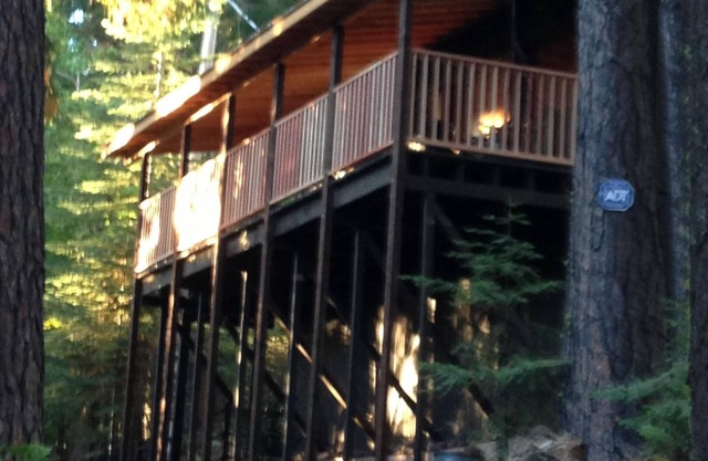 Rustic Mountain Home Near Lassen Park