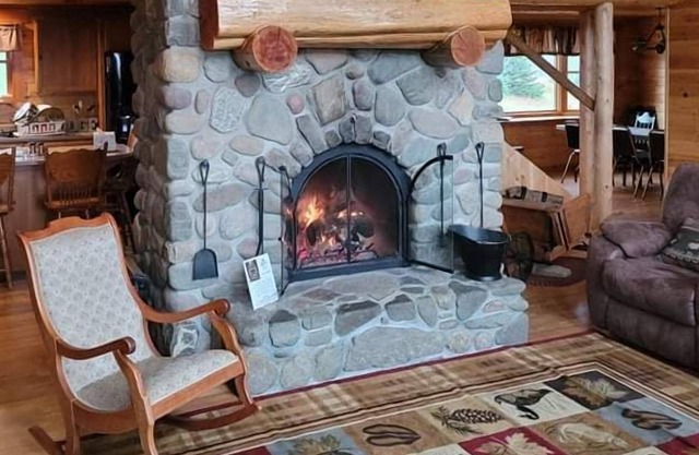 Rustic Retreat Lodge LLC