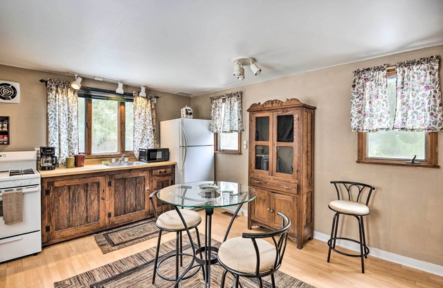 Rustic Unadilla Cottage on 15 Acres w/Pond!