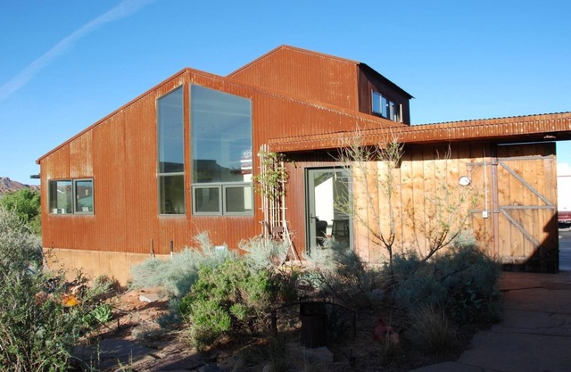 Rusty Guest House: Solitude at Zion National Park.