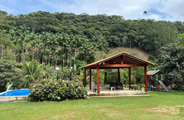 Sítio com Piscina - Sentido Cascata do Galo