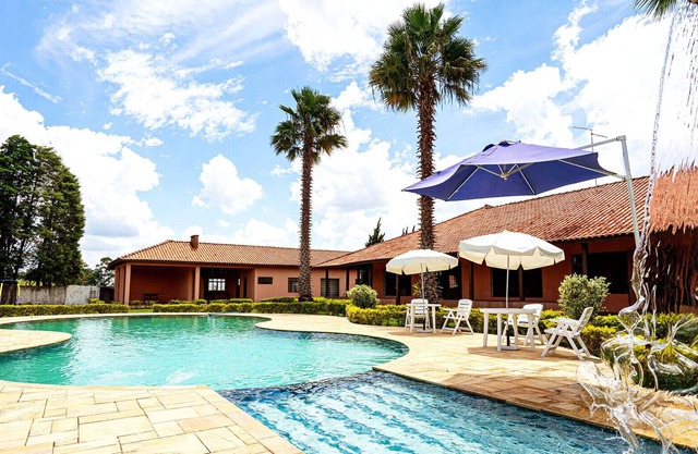 Sítio com piscina, churrasqueira em Itapetininga