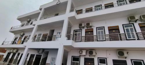 S D Guest House