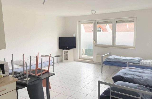 SA03 work & stay apartment with WiFi and balcony