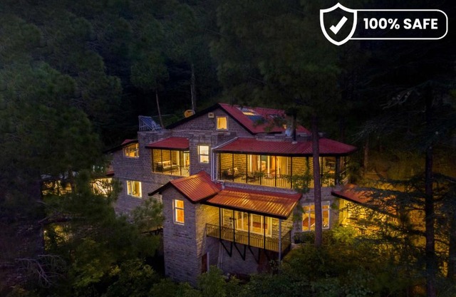 SaffronStays Ekam, Chail - forest villa near Chail cricket ground