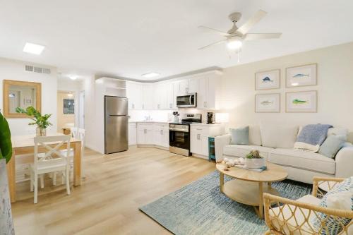 Sailfish Suites 10 - Waterfront and Pet Friendly