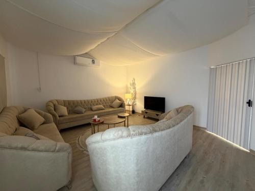 Salmiya Villa in salem almubarak street