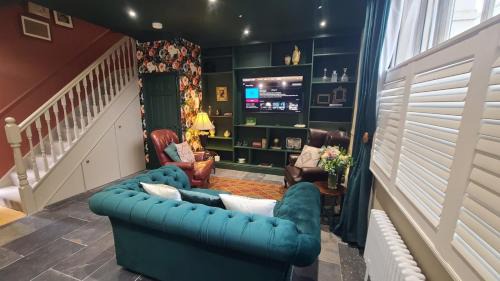 Samuels' a duplex apartment by Spires Accommodation in Lichfield City Centre