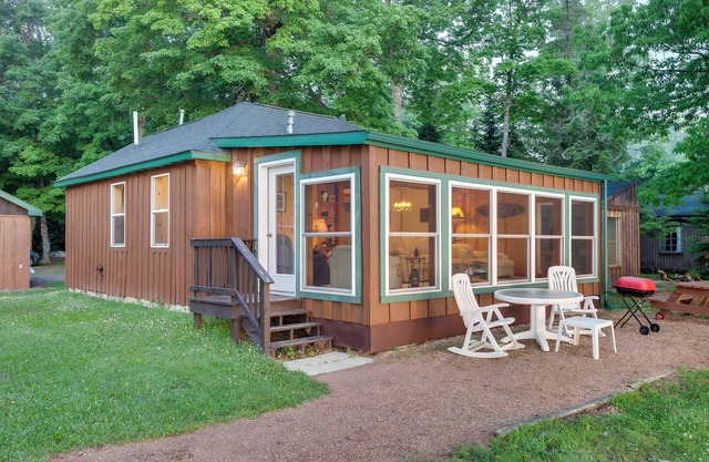 Sand beach, great view, & relaxing fire pit just feet away from the shoreline.