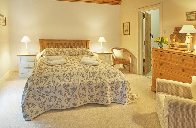 Sandham - Close to Bamburgh's sandy beach sleeps 6