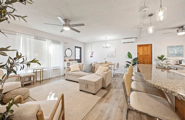 Sandpiper 𓇼 5BR/4BA Across From Beach! Sleeps 16