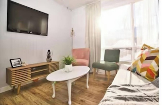 Sandy Beach Cottage steps to Lake Simcoe - 1 hr 20 mins from Toronto