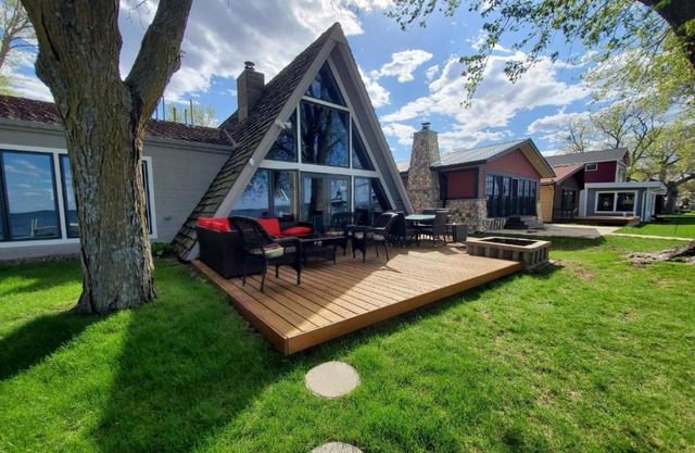 Sandy Beach Retreat on Big Spirit Lake
