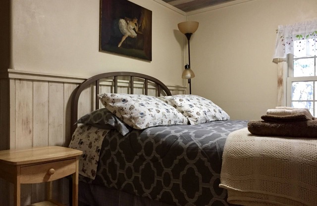Santa Fe Getaway, Private Suite Under Glorieta Mesa