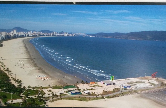 Santos fit on the seafront