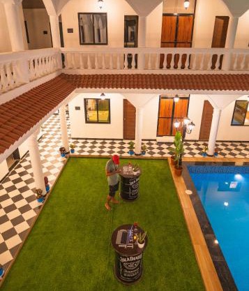 Sapphire Mansion