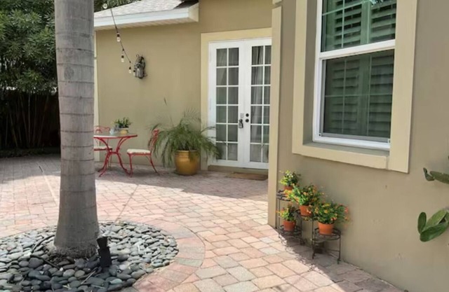 Sarasota Getaway Studio 3 mi to beautiful sandy beaches