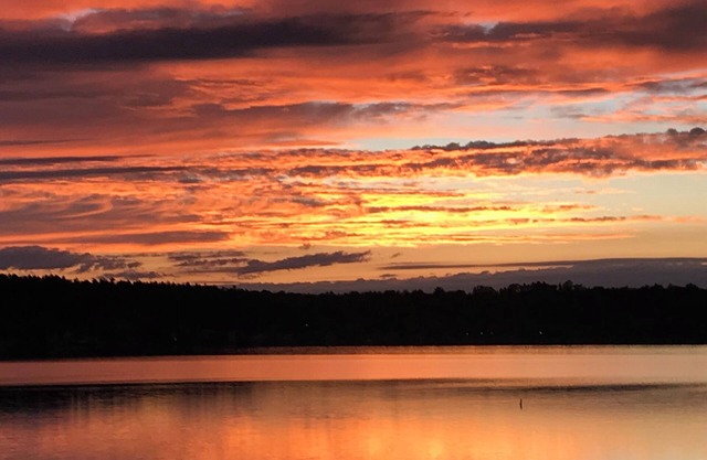Saratoga Belmont followed by sunset at this Saratoga Lakefront House!