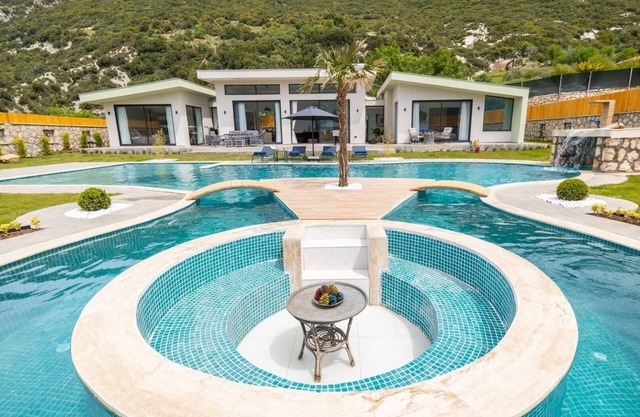 Saribelen Village 3 Bedroom Villa 8280