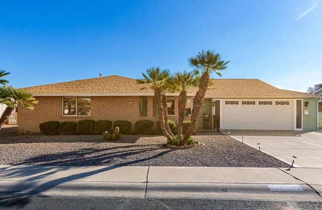 Savor the Sun, Golf, Hiking & Pool Time!