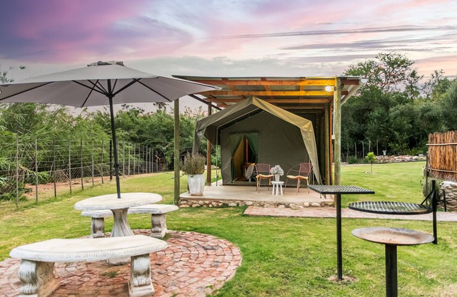 Schoemanshoek Glamping & Self Catering