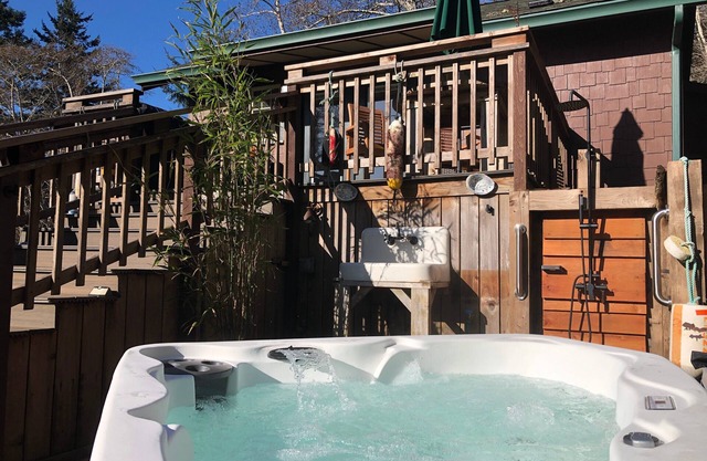 🌲Scotty Point- Cabin on the Bluff 🌊