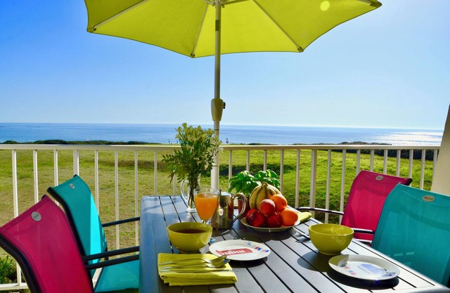 Sea view Guidel beach heated pool gite le Cyrano auvergne-bretagne