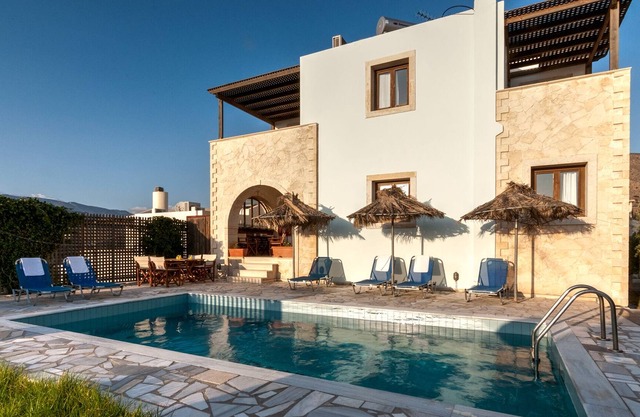 Sea View Villa with PRVT Pool, Makrigialos, Crete