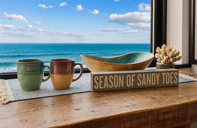 Seabatical Oceanfront: In & outdoor pools, hot tub, sauna, gym #203