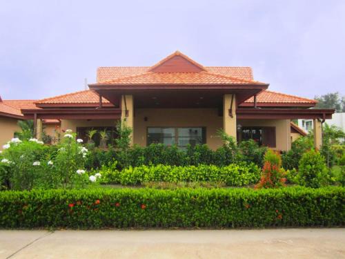 Seabreeze Residence 145