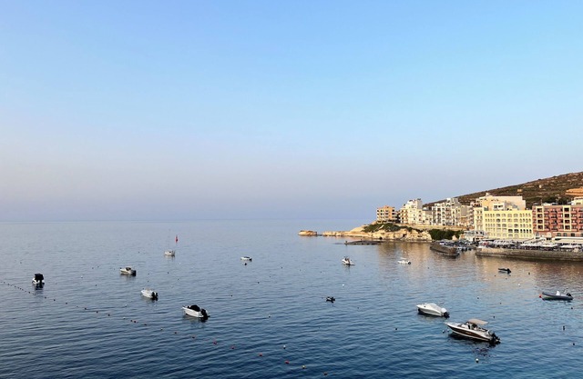 Seafront apartment in Marsalforn, Gozo