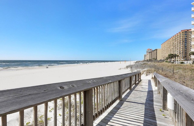 Seaside Beach 5417- Two Bedrooms Waterfront Condo With Pool Sauna Amazing Ocean View Balcony