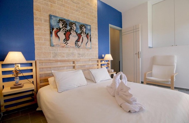 Seaside, relaxing family house with playground! Villa Lavrys 3