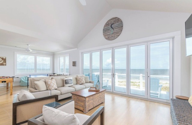 Seaside Serenity - Stunning Ocean Views & Private Paradise!