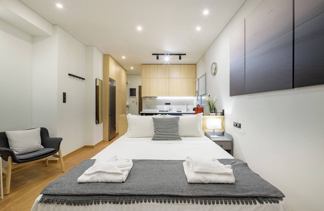 Seaside Serenity - Charming Studio Flat